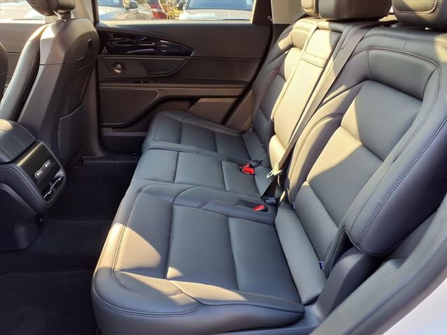 Used 2026 Lincoln Nautilus Premier w/ Equipment Group 102A image 10