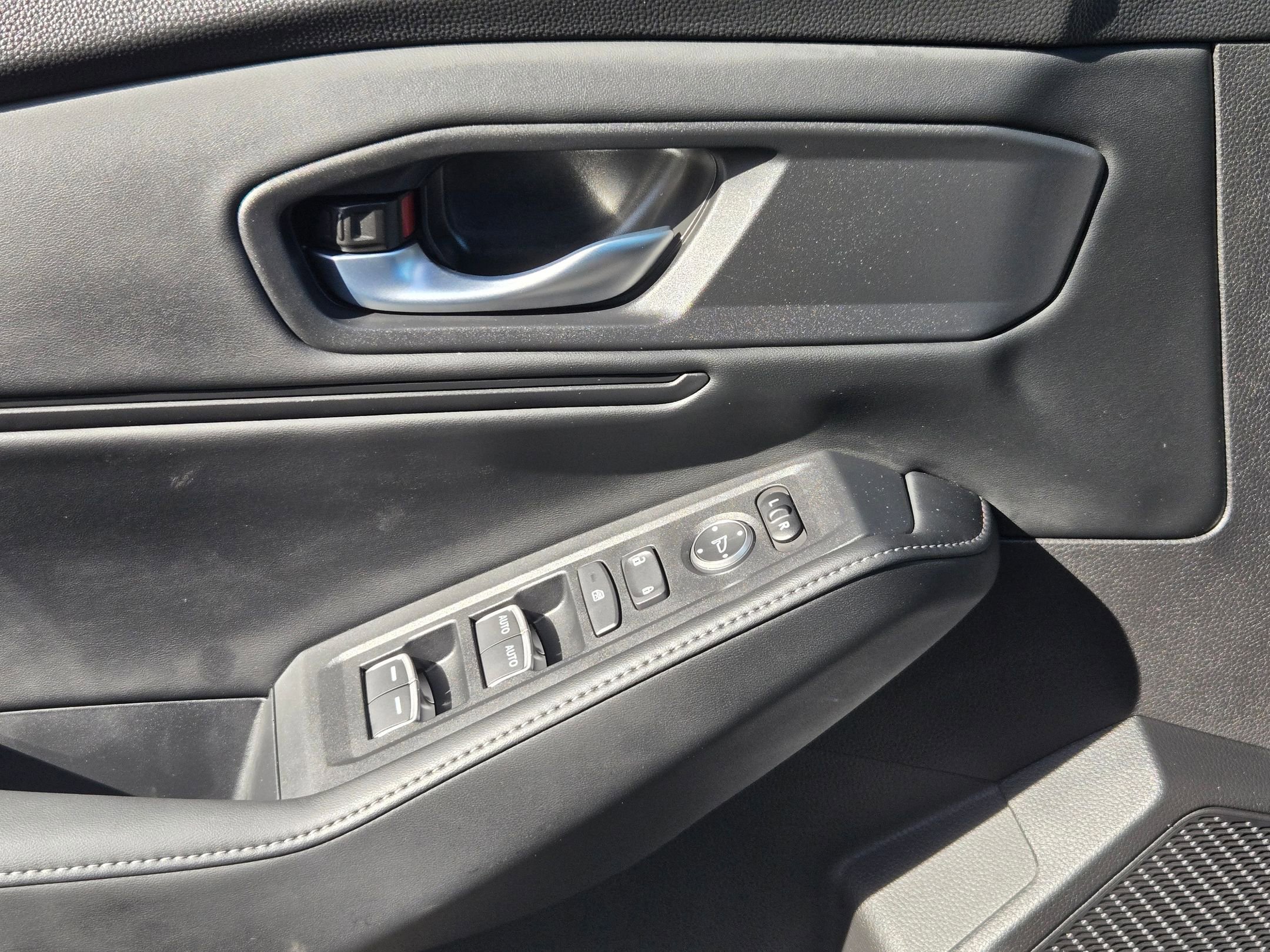 Used 2025 Honda Accord Sport image 11