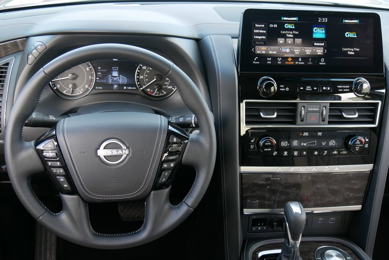 Used 2024 Nissan Armada Platinum w/ Captain's Chairs Package RWD image 12