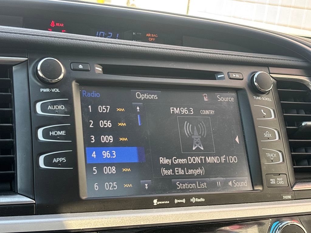 Used 2019 Toyota Highlander XLE image 13