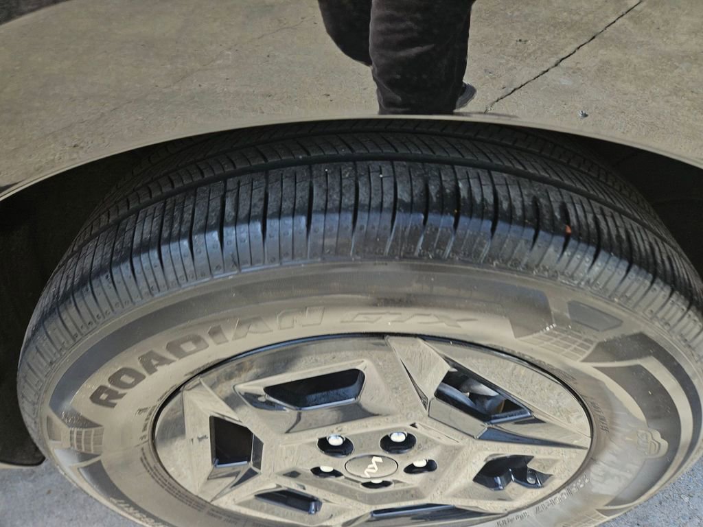 Used 2025 Kia Carnival image 26