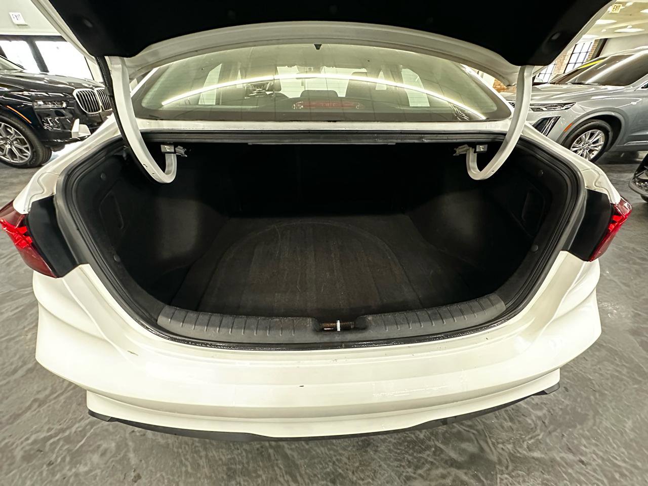 Used 2024 Kia Forte LXS image 19