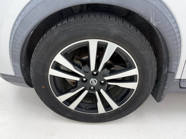 Used 2018 Nissan Kicks SR image 7