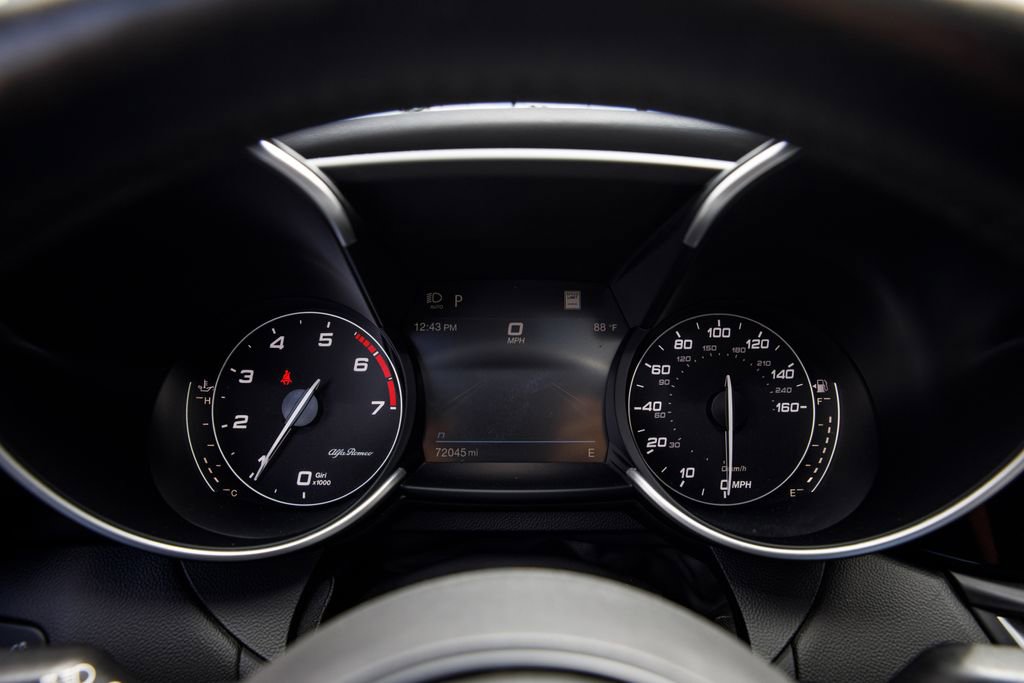 Used 2022 Alfa Romeo Giulia Veloce image 35