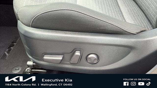 Certified 2025 Kia Soul EX FWD image 10