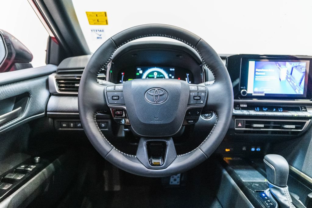 Used 2026 Toyota Camry SE w/ Convenience Package FWD image 16