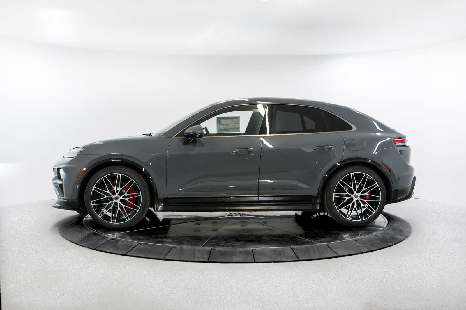 New 2026 Porsche Macan Turbo Electric AWD/4WD image 2