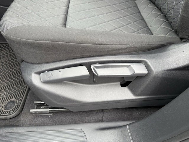 Used 2020 Volkswagen Atlas Cross Sport S image 24