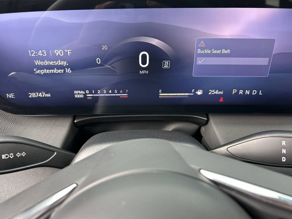 Used 2025 Buick Enclave Preferred w/ Power Package FWD image 11