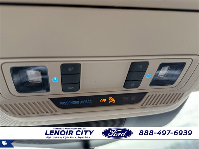 Used 2022 Ford Explorer XLT w/ Equipment Group 202A image 32