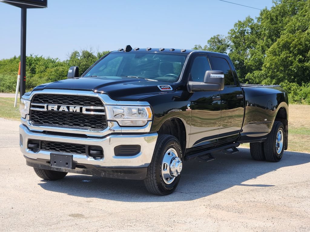Used 2024 RAM 3500 Tradesman w/ Chrome Appearance Group AWD/4WD image 3