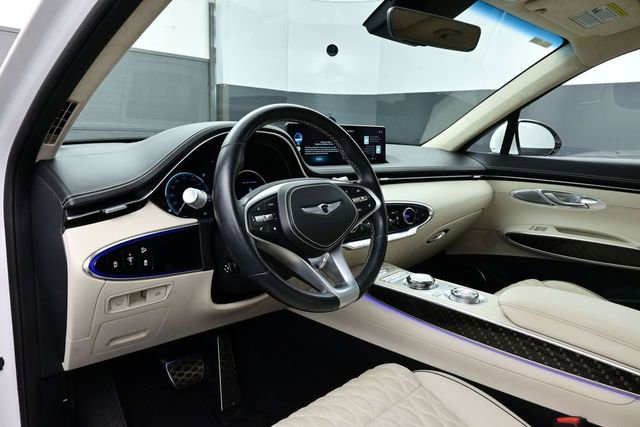 Used 2023 Genesis GV70 3.5T Sport w/ Sport Prestige Package AWD/4WD image 4