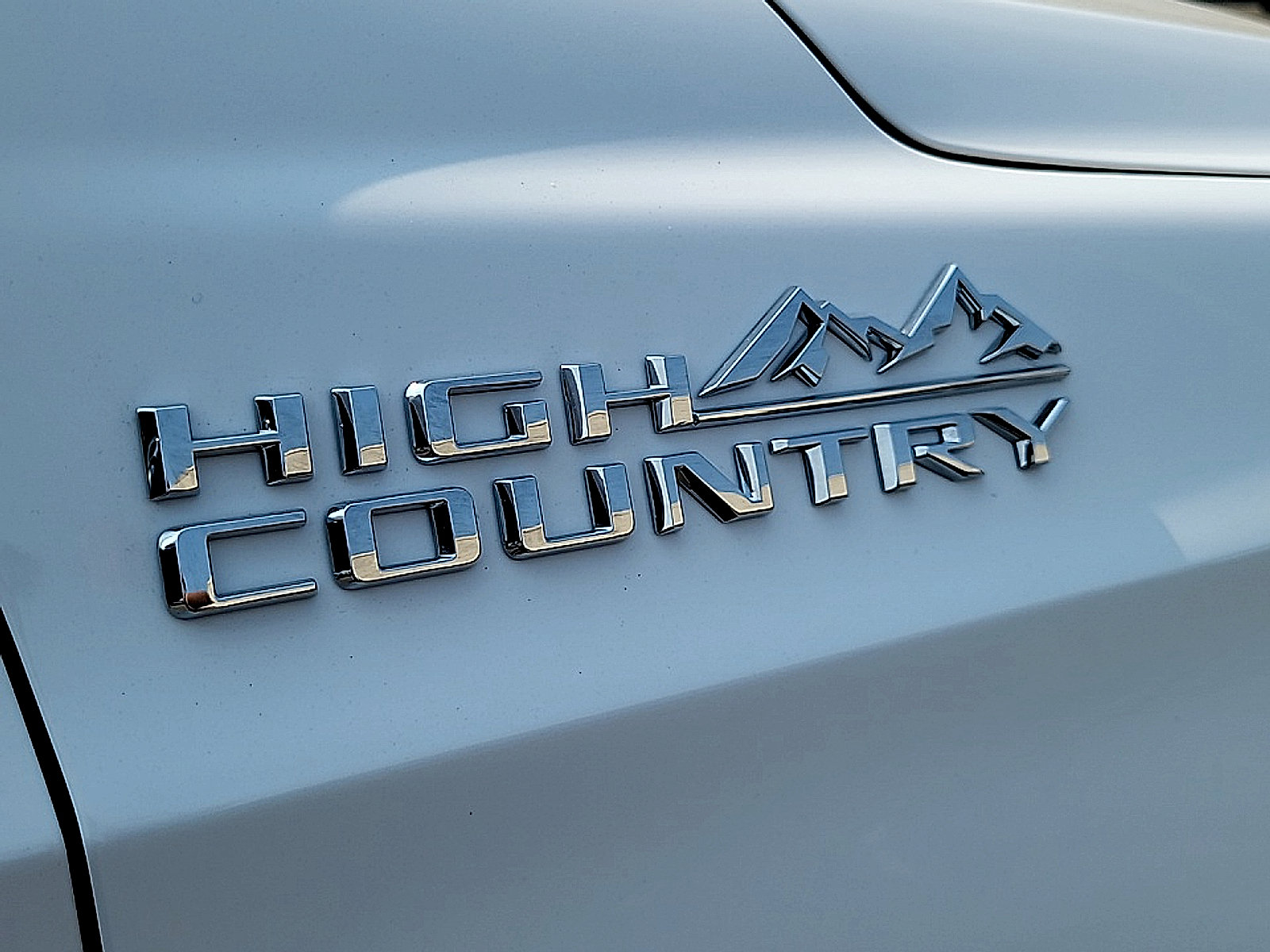 Used 2024 Chevrolet Suburban High Country AWD/4WD image 36