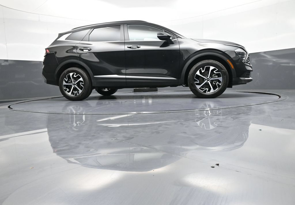 Certified 2025 Kia Sportage EX w/ EX Premium Package AWD/4WD image 30
