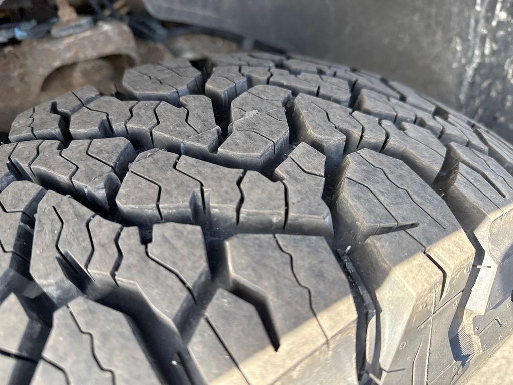 Used 2001 Chevrolet Silverado 2500 LS image 28