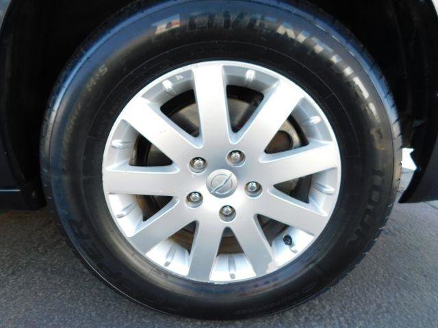 Used 2014 Chrysler Town & Country Touring FWD image 9