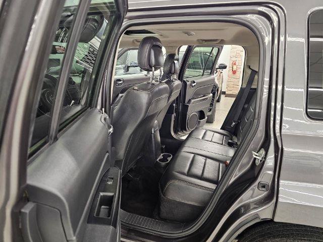 Used 2015 Jeep Patriot High Altitude AWD/4WD image 9