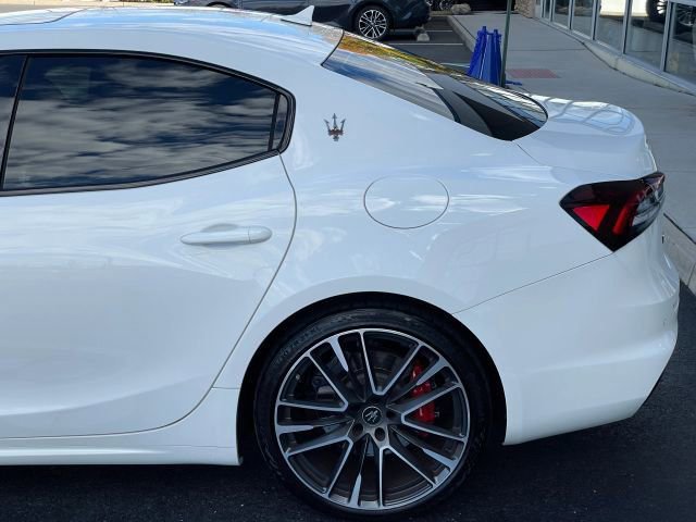 Used 2023 Maserati Ghibli Trofeo image 18