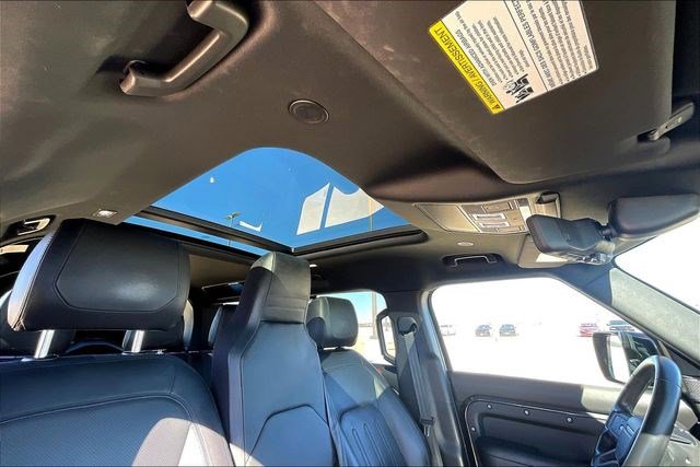 Used 2022 Land Rover Defender 110 X image 27