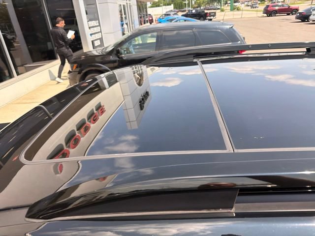 Used 2025 Honda Pilot Elite image 4