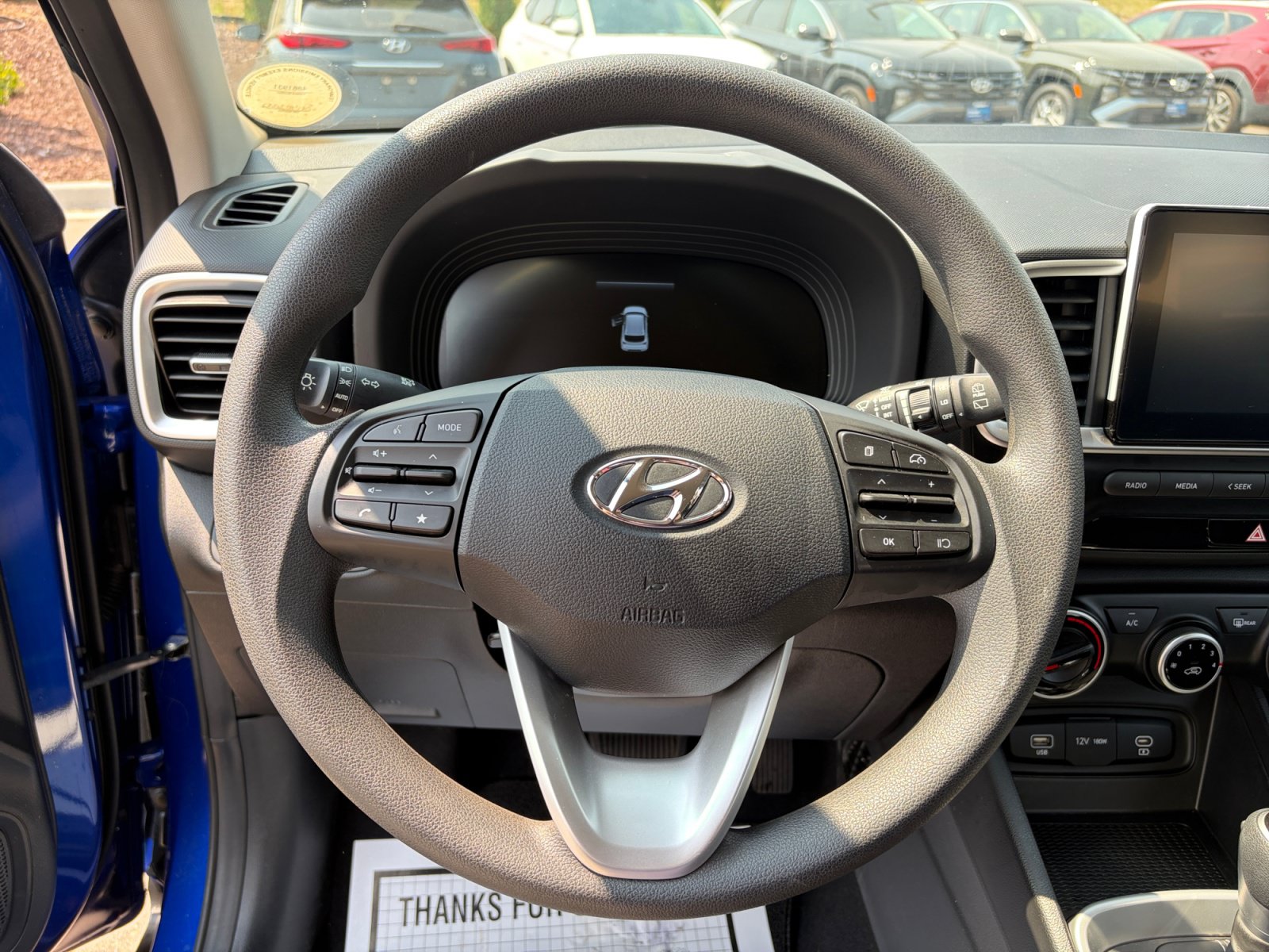 Certified 2025 Hyundai Venue SE FWD image 9