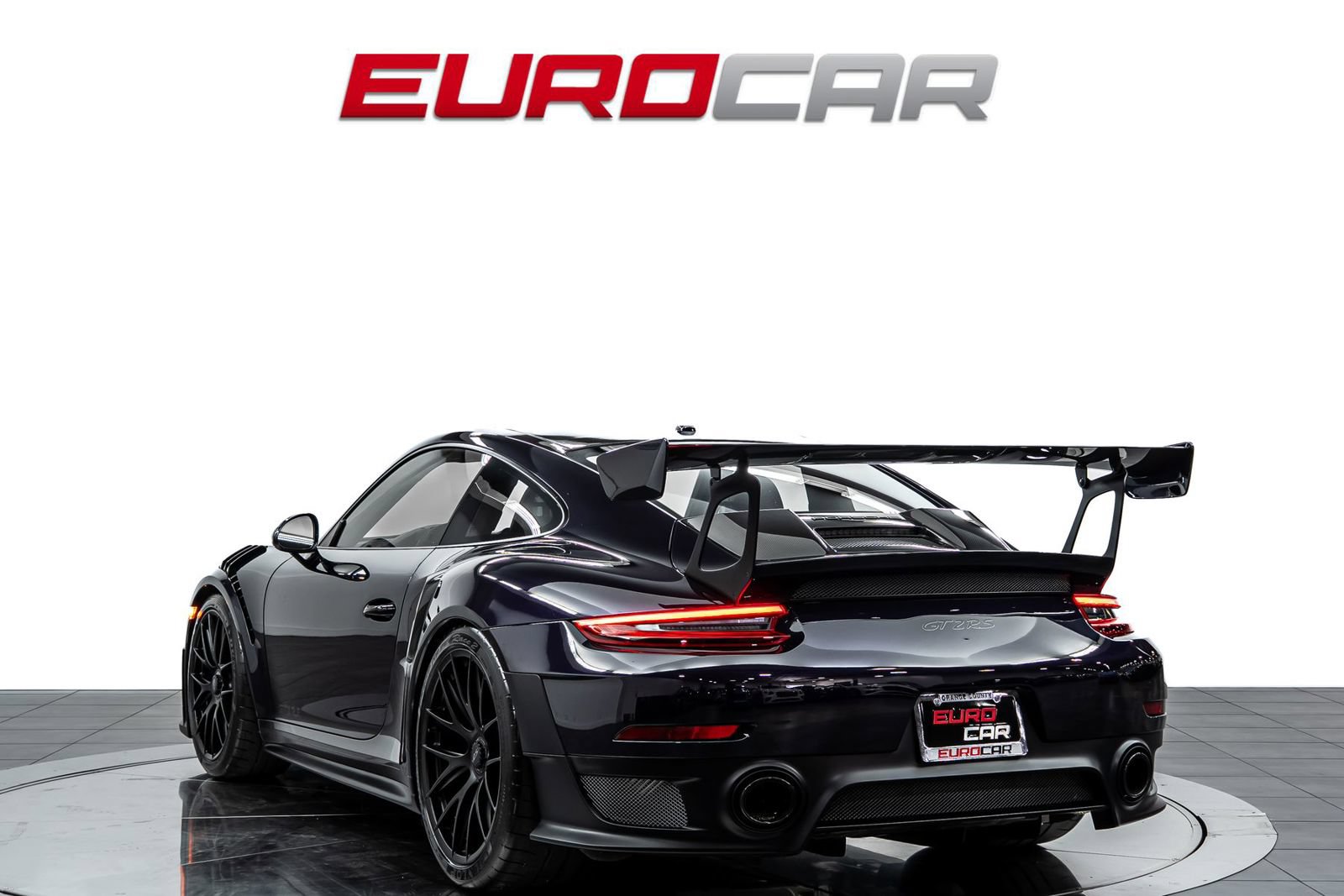 Used 2018 Porsche 911 GT2 RS RWD image 3