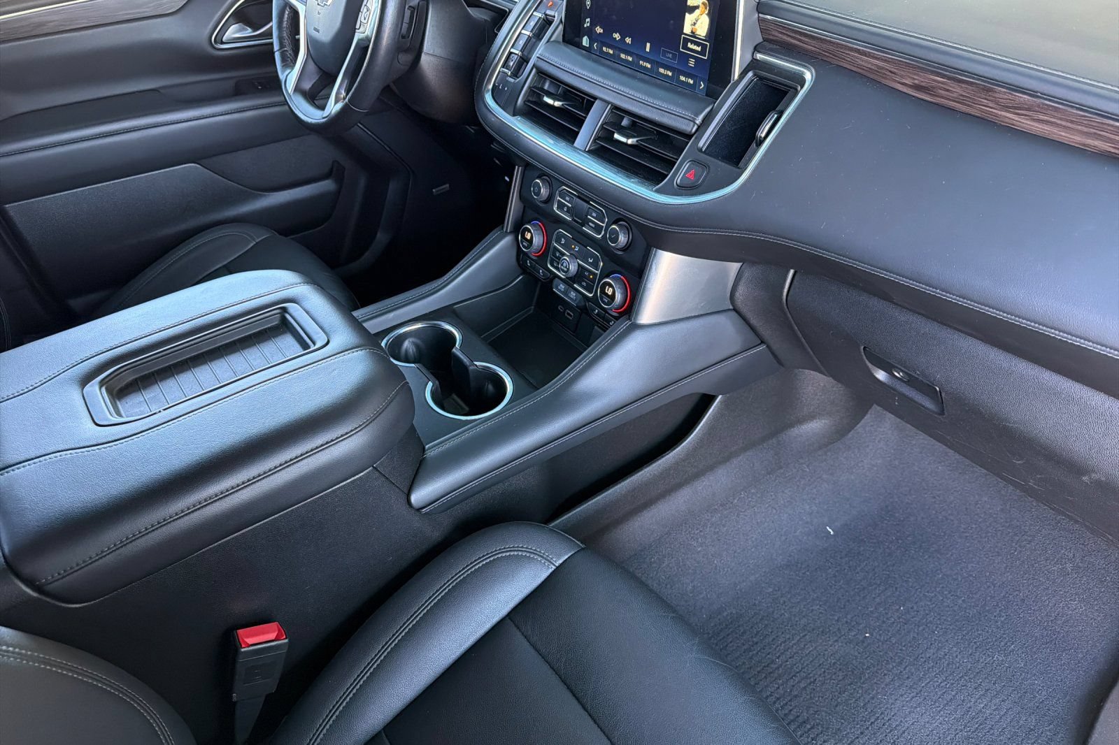 Used 2022 Chevrolet Tahoe Z71 AWD/4WD image 17