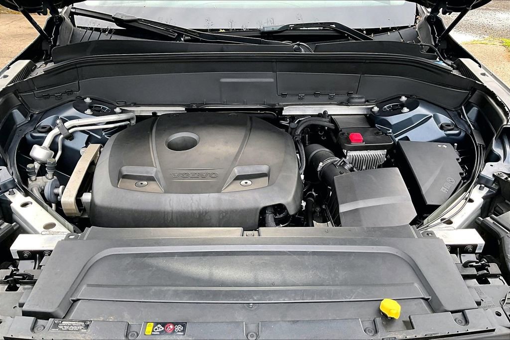 Used 2020 Volvo XC90 T5 Momentum w/ Protection Package Premier image 30