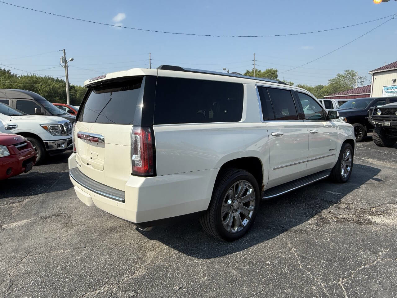 Used 2015 GMC Yukon XL Denali w/ Open Road Package image 5