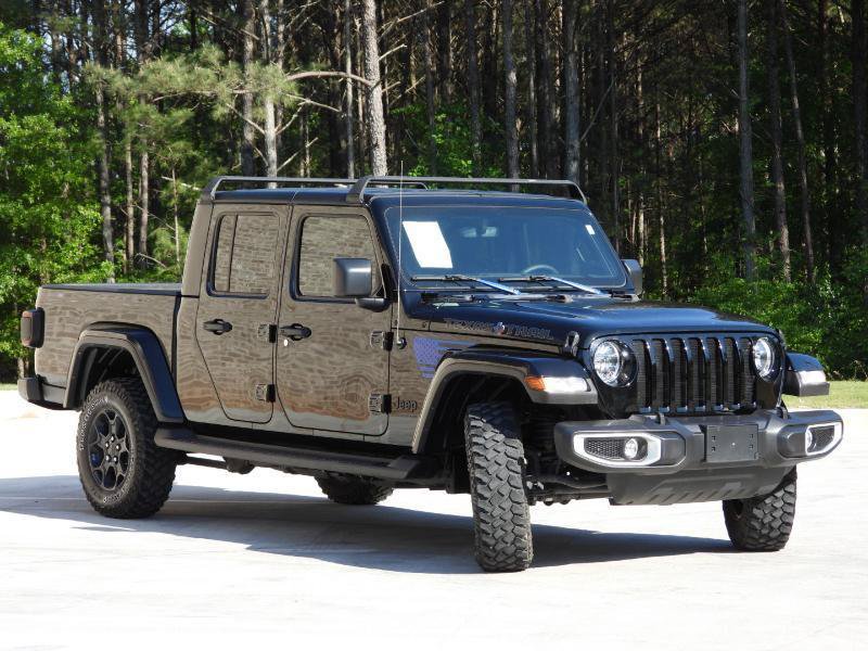 Used 2023 Jeep Gladiator Sport AWD/4WD image 6