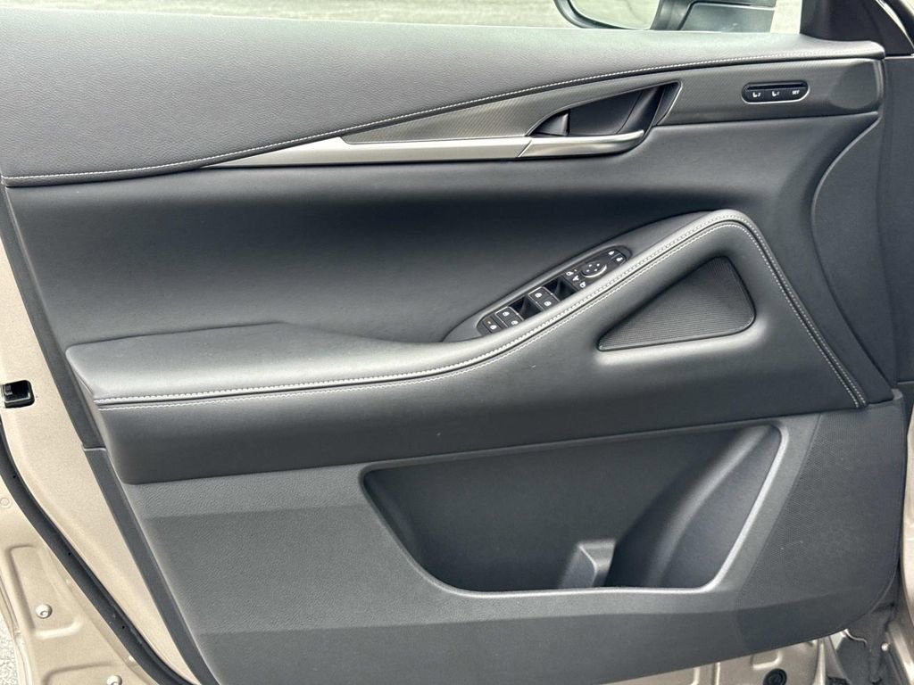 Used 2023 INFINITI QX60 Luxe w/ Cargo Package image 15