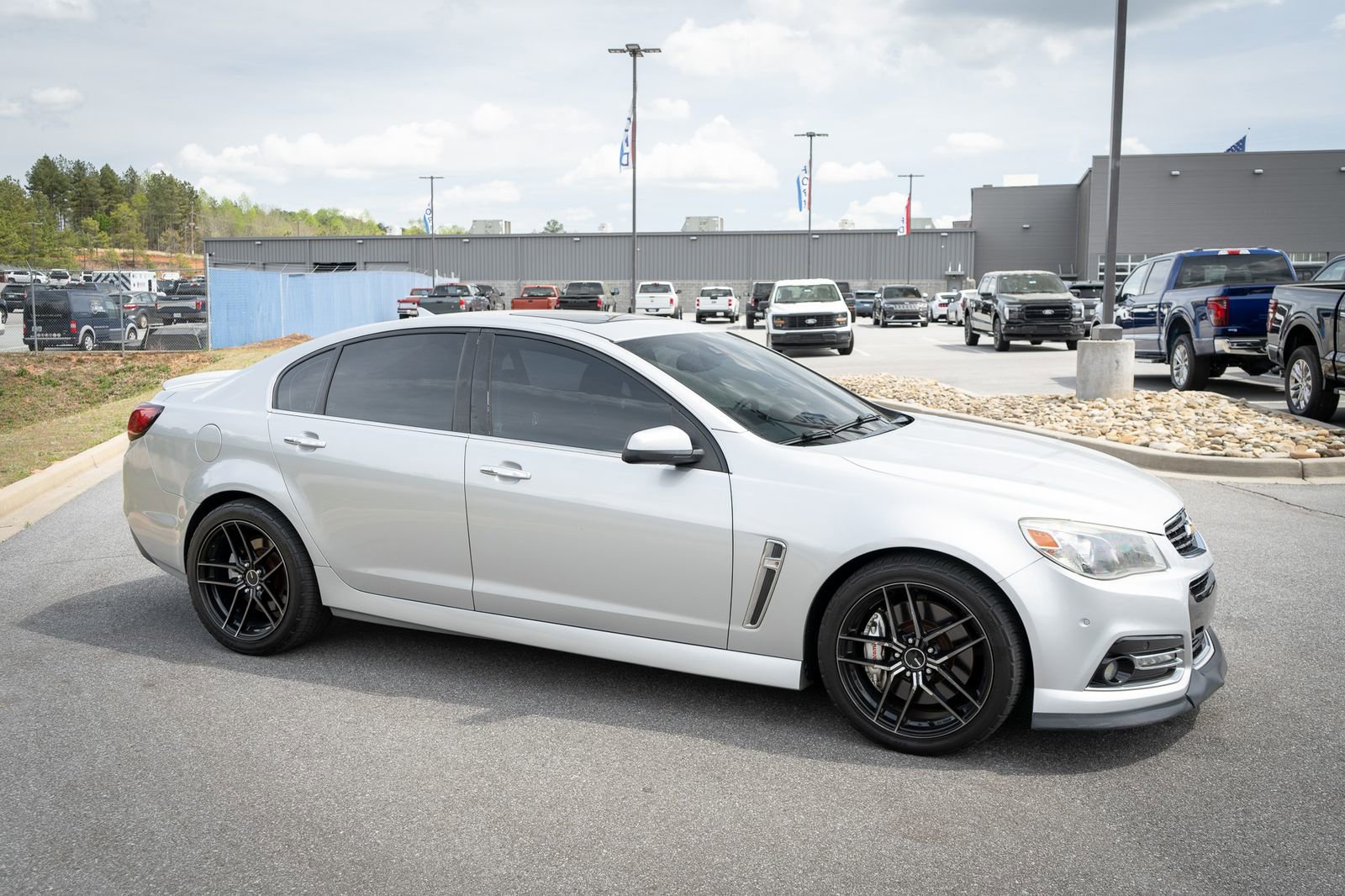 Used 2014 Chevrolet SS image 11