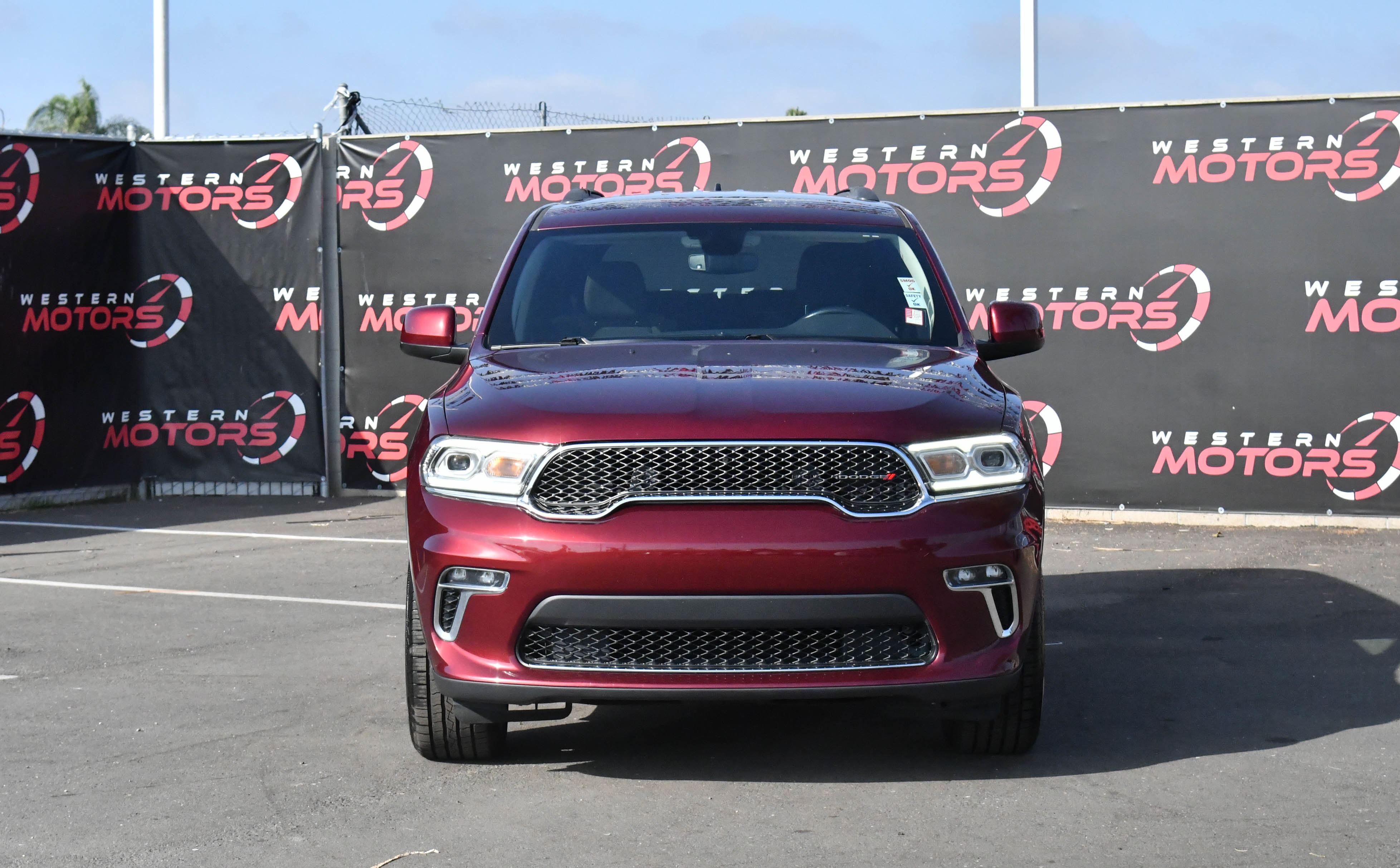 Used 2022 Dodge Durango SXT image 2