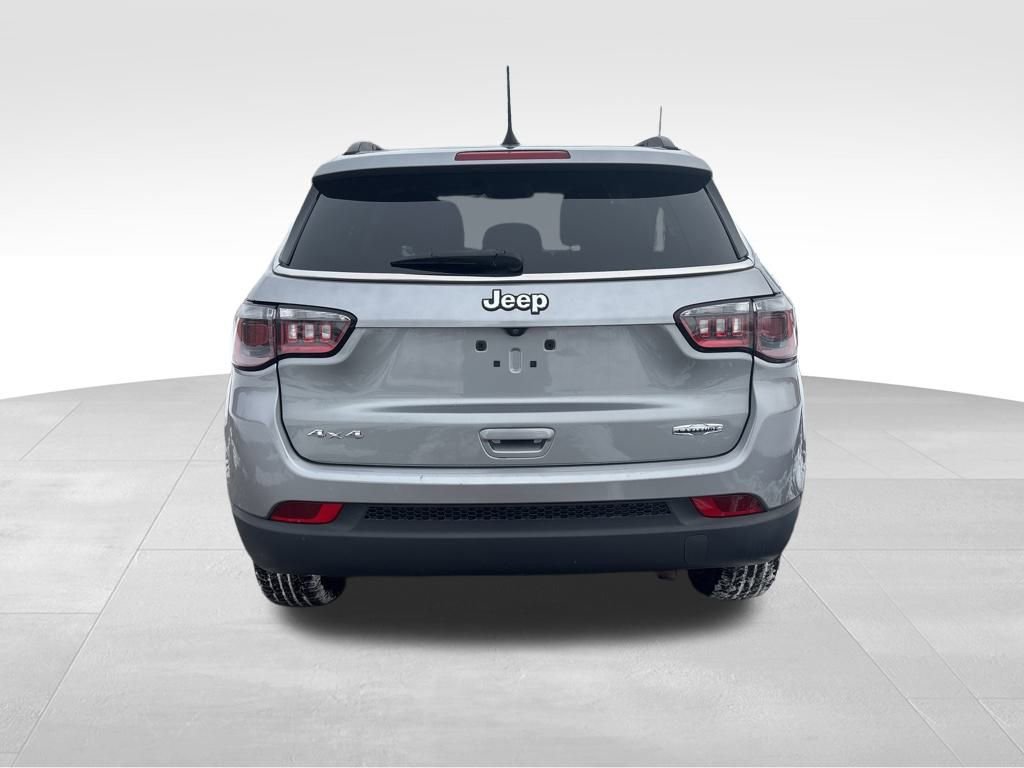 Certified 2021 Jeep Compass Latitude image 36