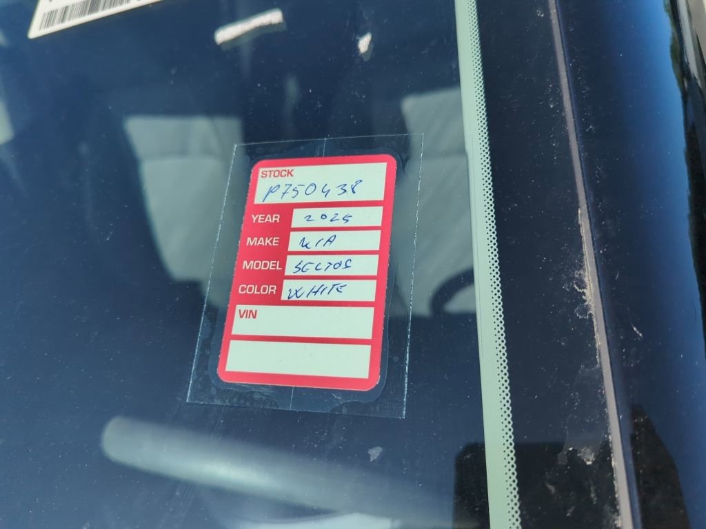 Certified 2025 Kia Seltos LX image 5