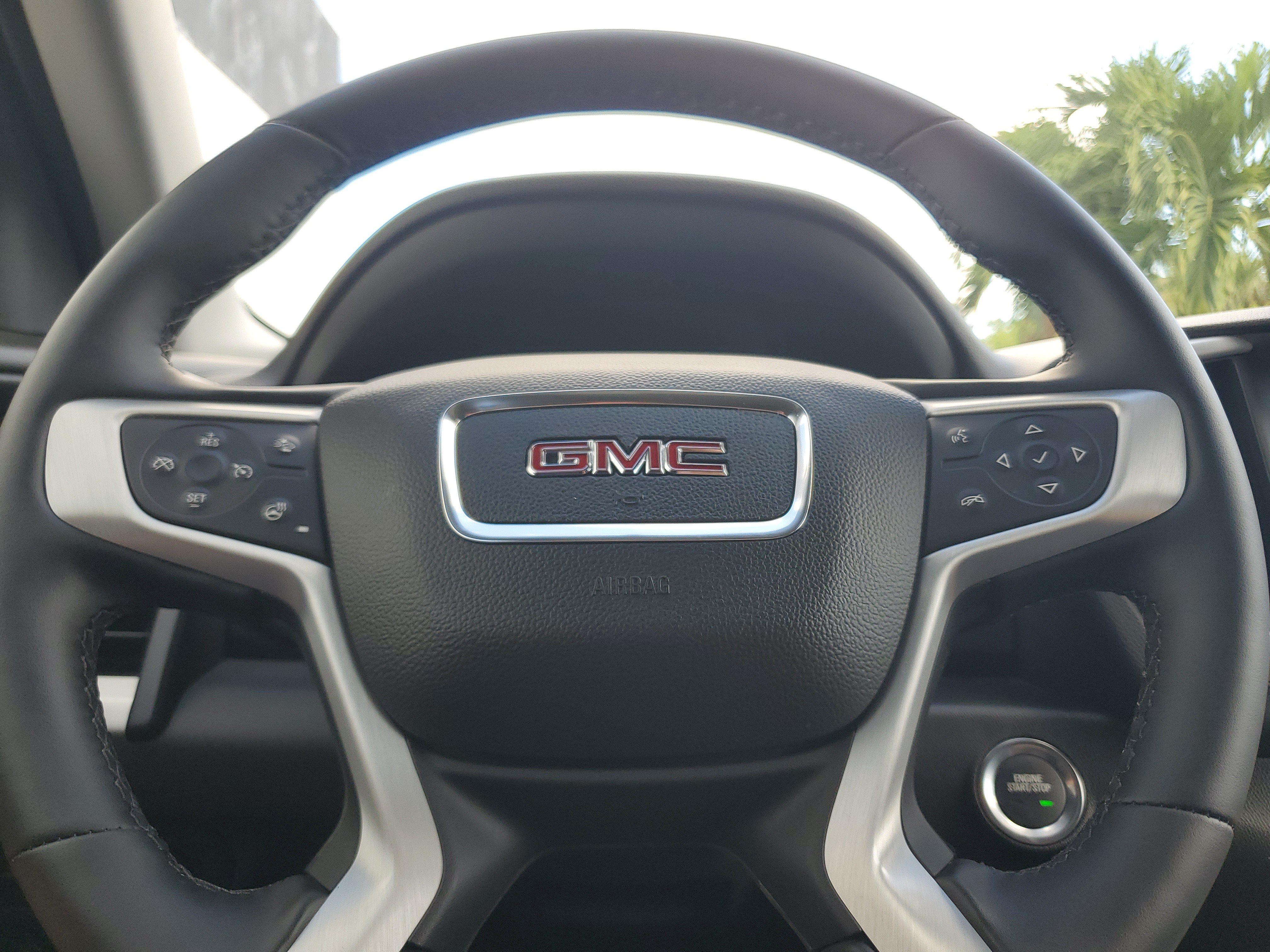 Used 2023 GMC Terrain SLT w/ Tech Package FWD image 24