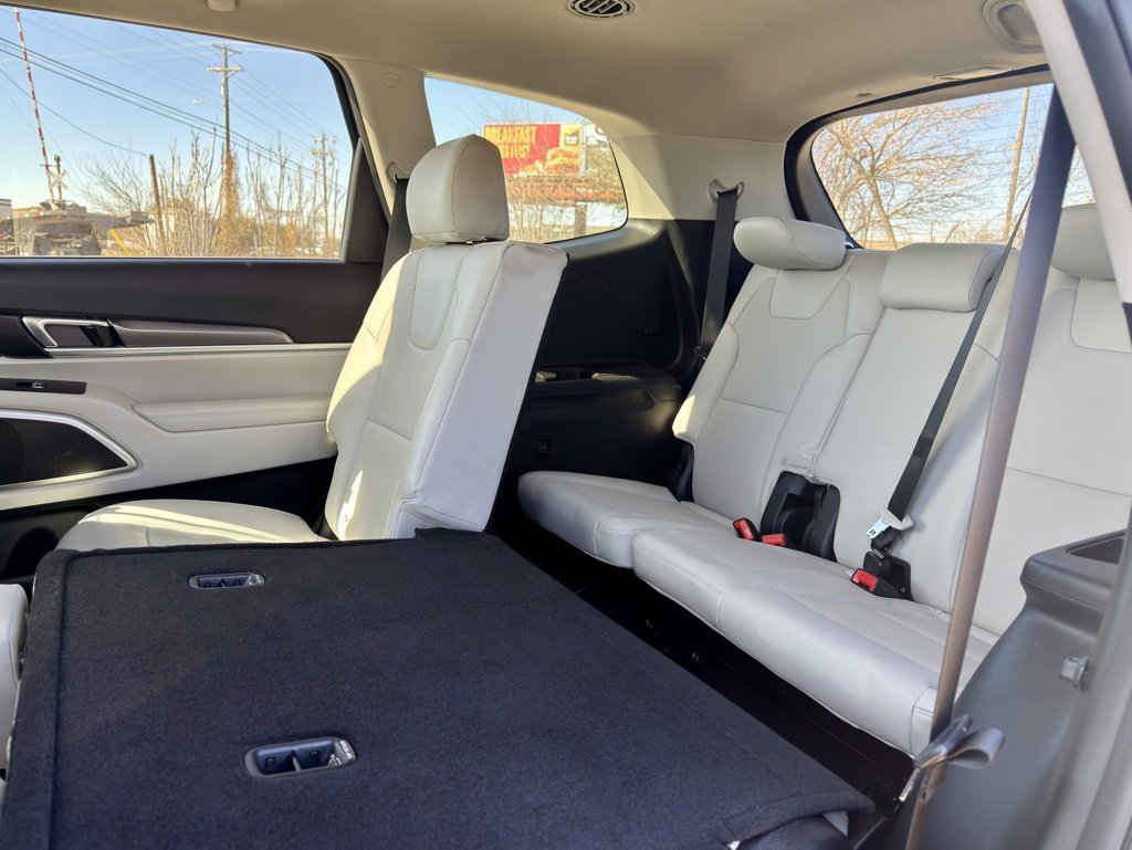 Used 2020 Kia Telluride S w/ S 8 Passenger Seating Package image 12