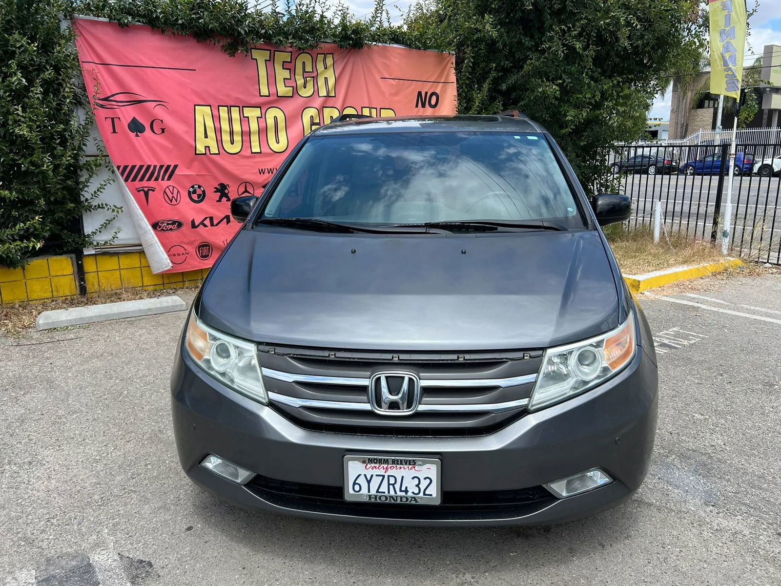 Used 2013 Honda Odyssey Touring image 2