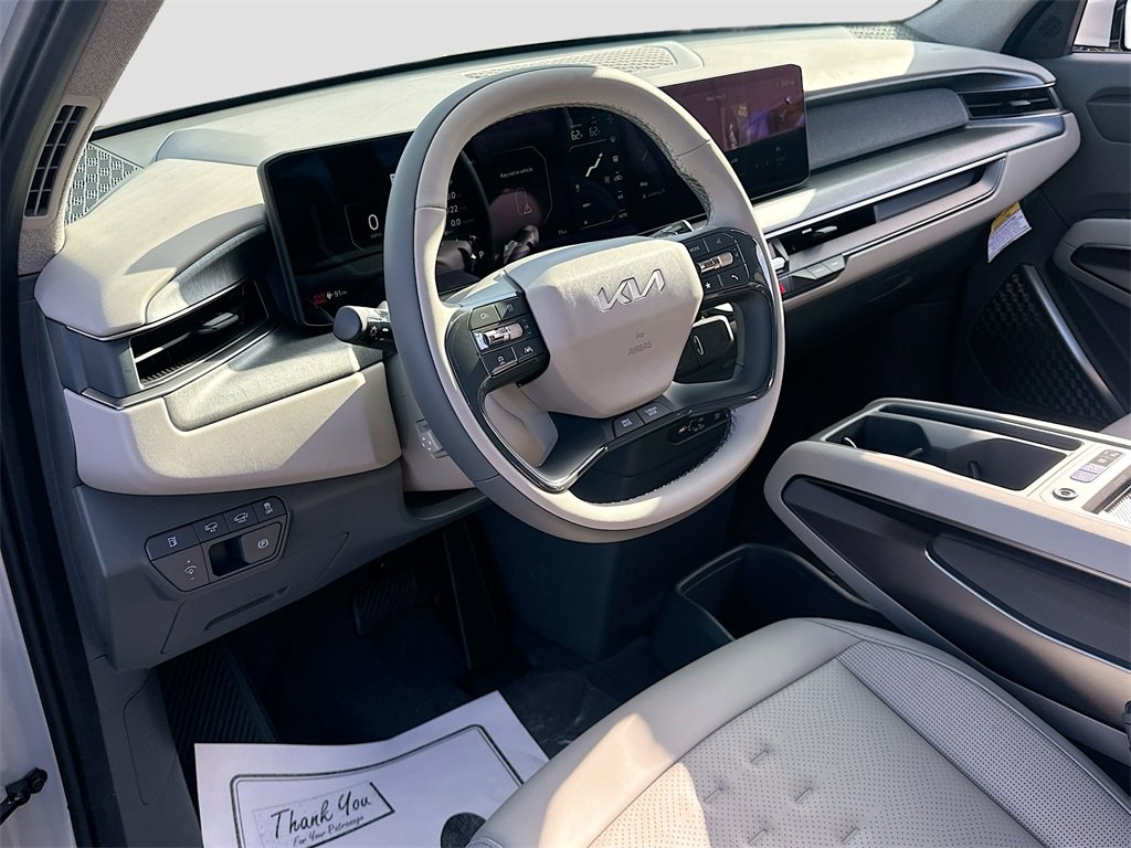 New 2026 Kia EV9 Wind image 9