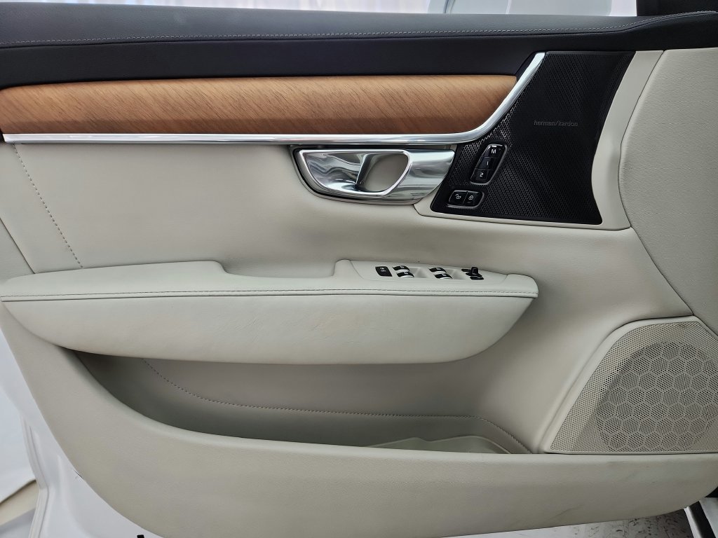 Used 2020 Volvo S90 T6 Inscription AWD/4WD image 26