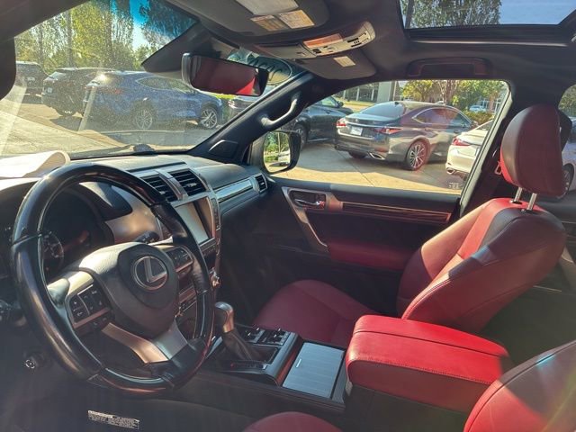 Used 2020 Lexus GX 460 Luxury w/ Accessory Package AWD/4WD image 36