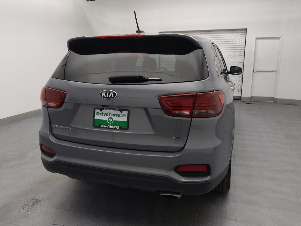 Used 2020 Kia Sorento LX image 7
