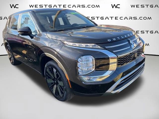 New 2025 Mitsubishi Outlander SE image 23