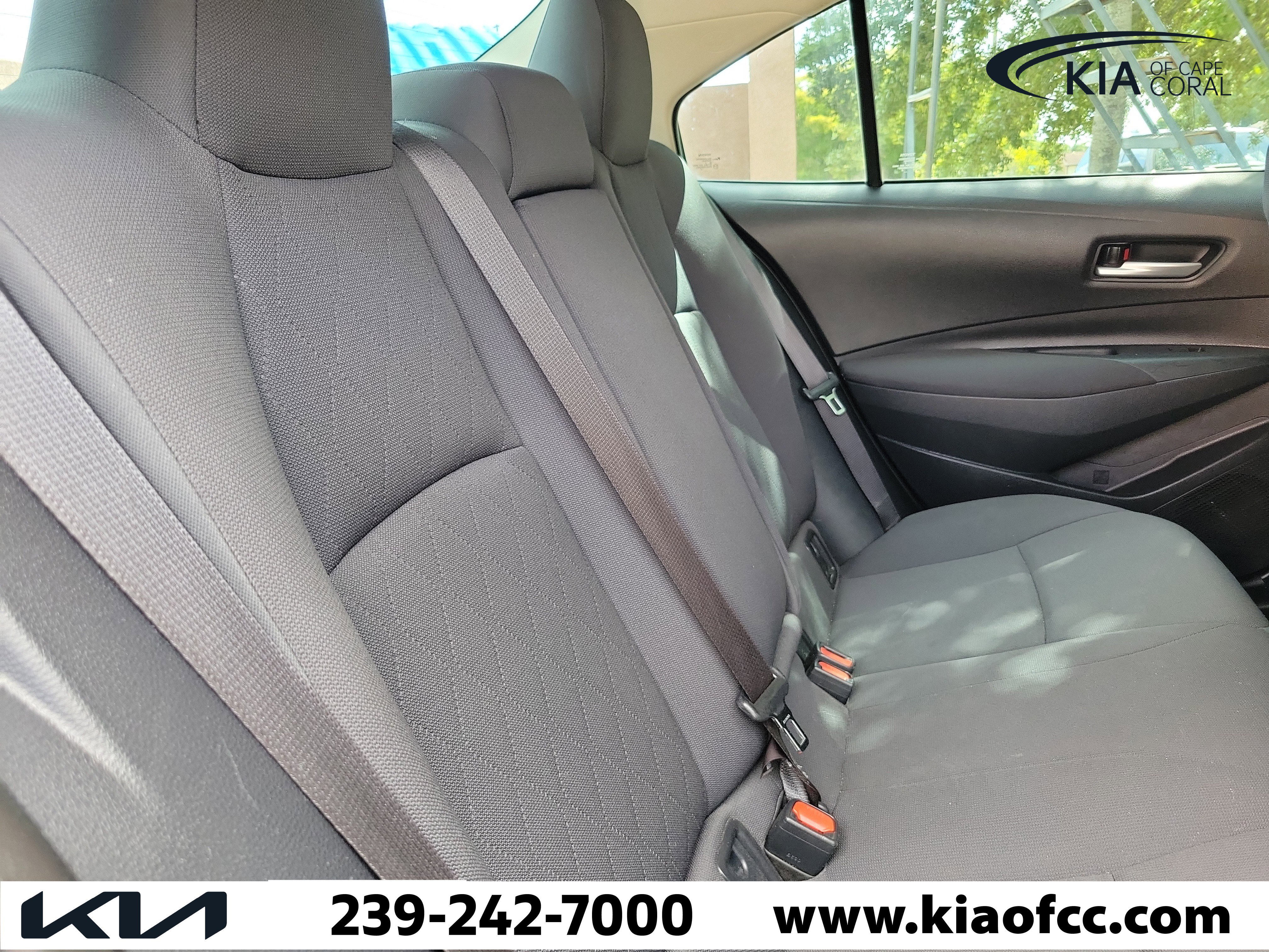 Used 2020 Toyota Corolla LE FWD image 26
