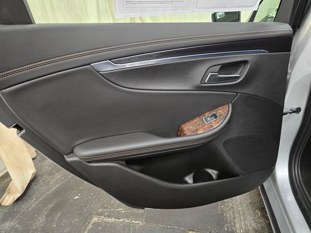 Used 2014 Chevrolet Impala LT FWD image 18
