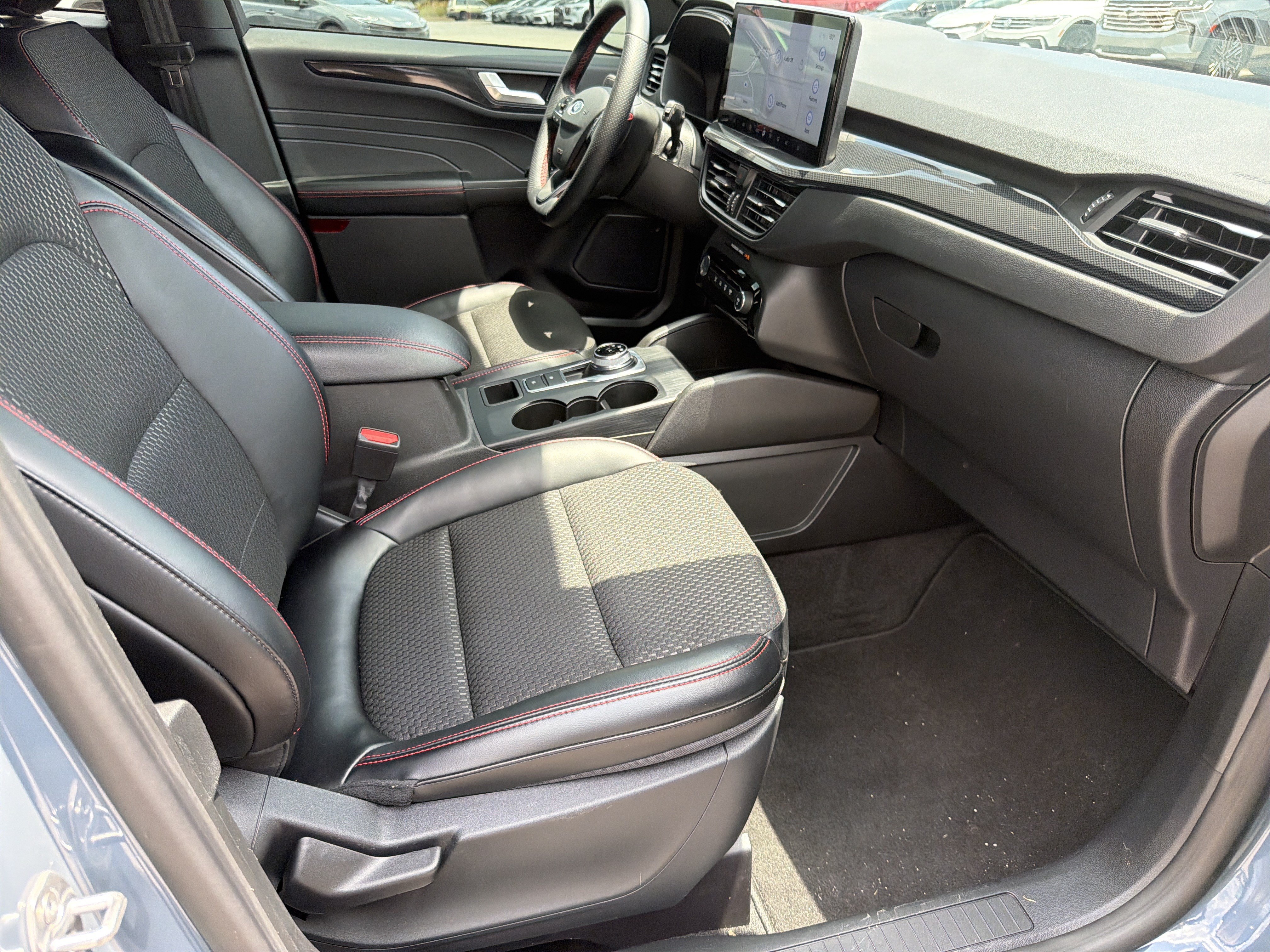 Used 2024 Ford Escape ST-Line w/ Tech Pack #1 FWD image 26