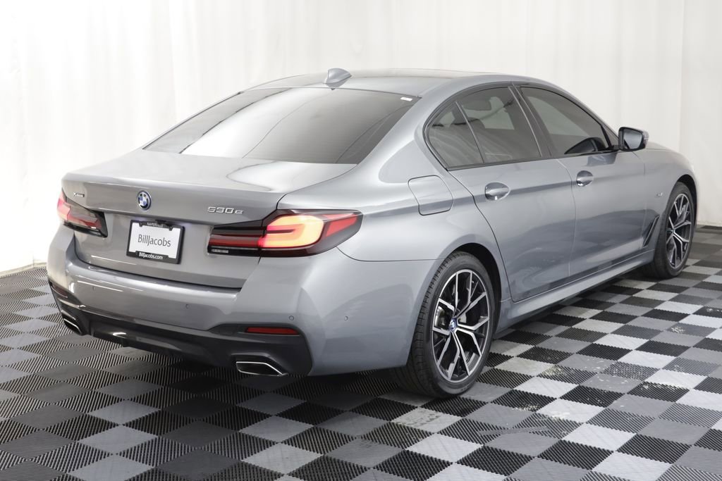 Certified 2023 BMW 530e xDrive w/ Executive Package image 21