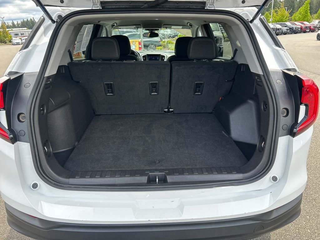 Used 2024 GMC Terrain SLE AWD/4WD image 32