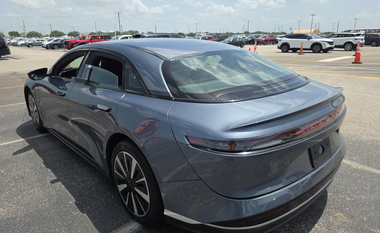 Used 2024 Lucid Air Pure RWD image 12
