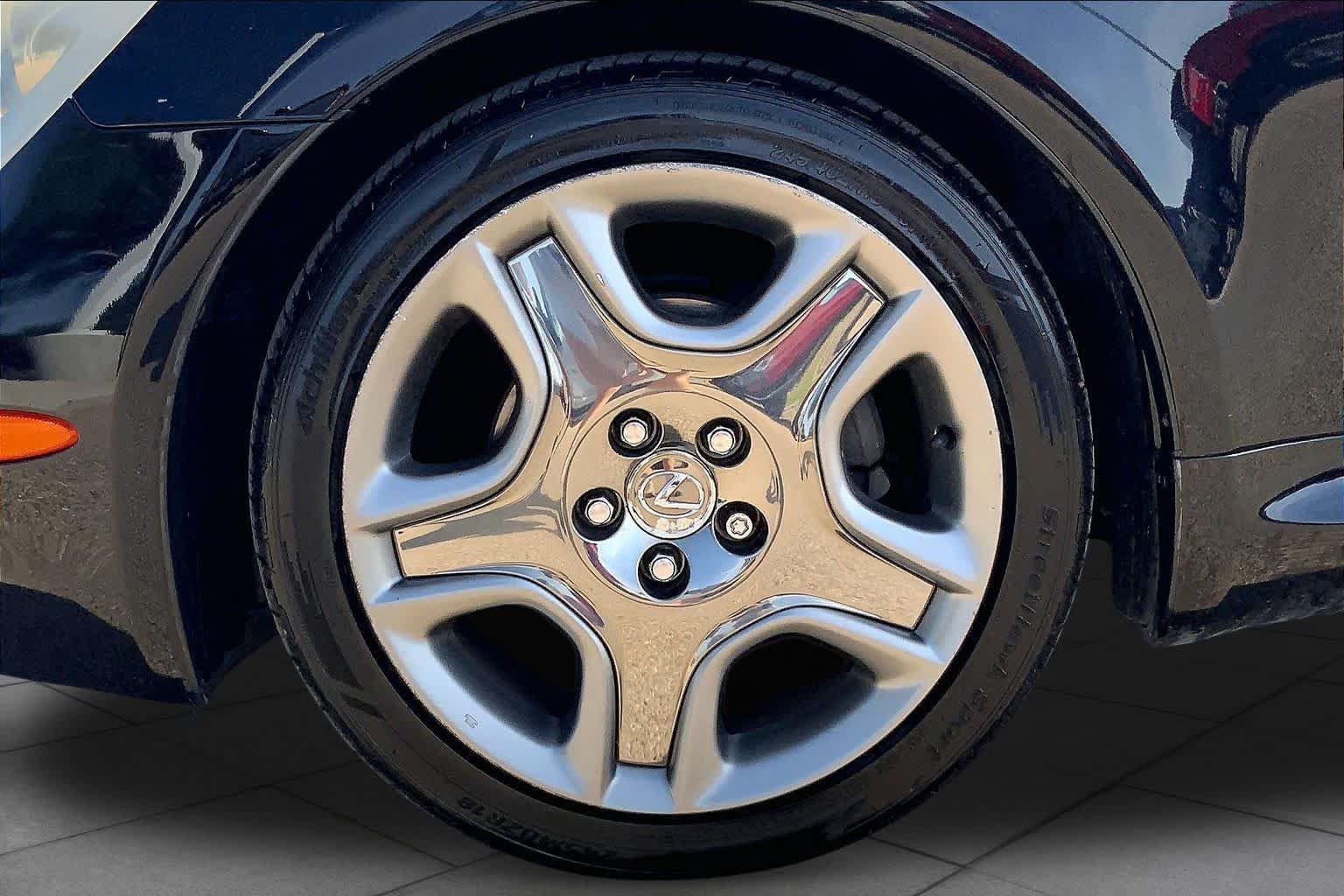 Used 2007 Lexus SC 430 Convertible RWD image 10